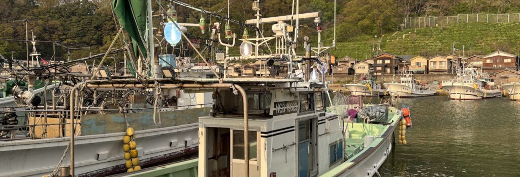 新潟寝屋港夜焚き釣り船昭和丸
