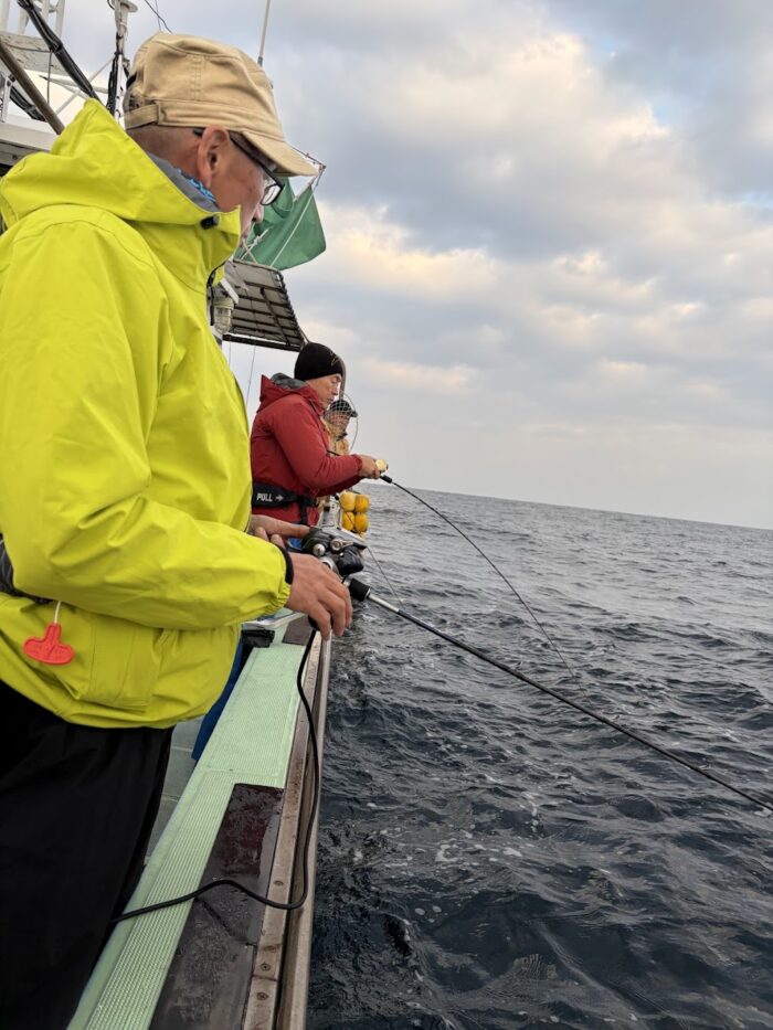 寒ブリと格闘中