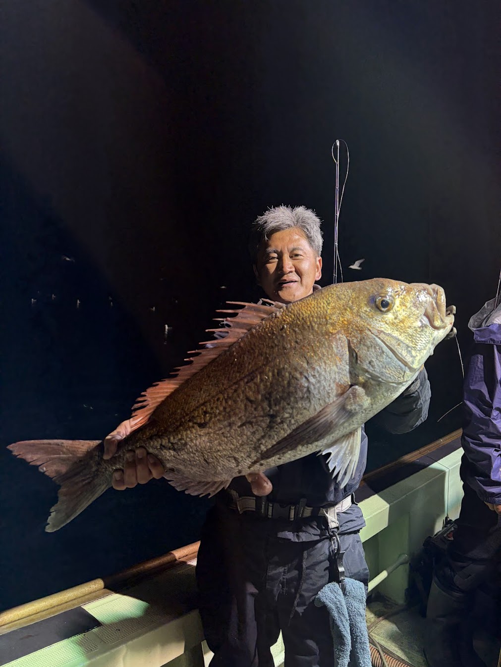 近海ナイト夜炊きで大鯛