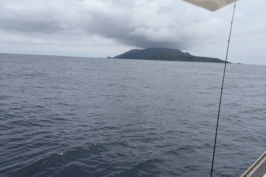 初夏の粟島の景色